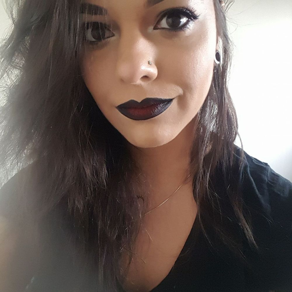 Meet your Posher, Diana